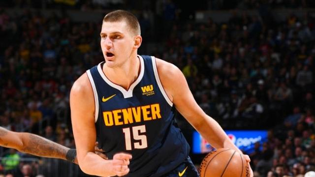 球场上极强 球场上极强