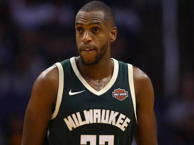 赛中采取更 赛中采取更