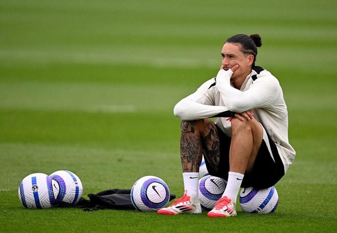 崭露头角 崭露头角