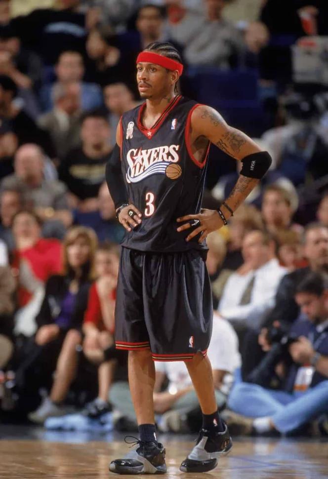 因伤退出 因伤退出